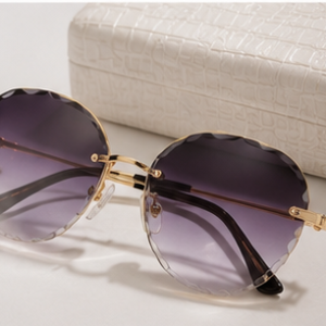 Purple Heart-Shaped Sunglasses